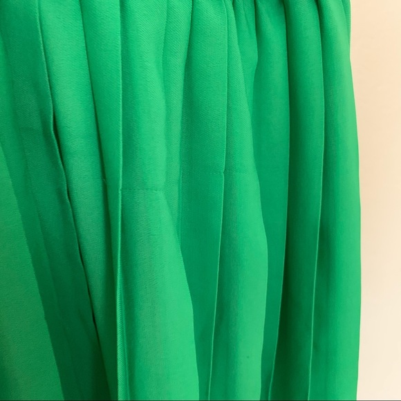 Banana Republic Green Cowl Neck Pleated with Tie - Picture 4 of 5